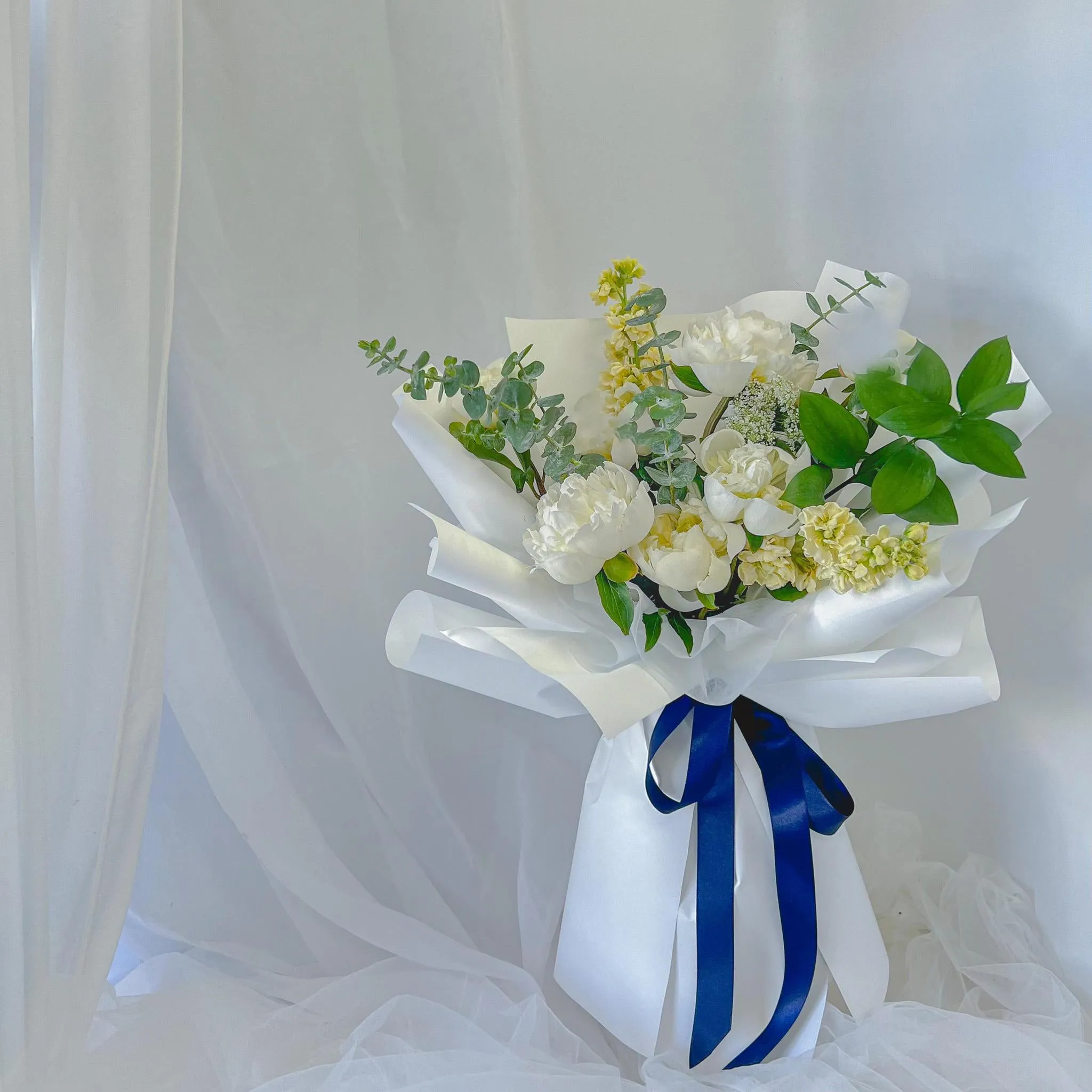 DIY Seasonal Fresh Flower Class (Deposit $35) $89