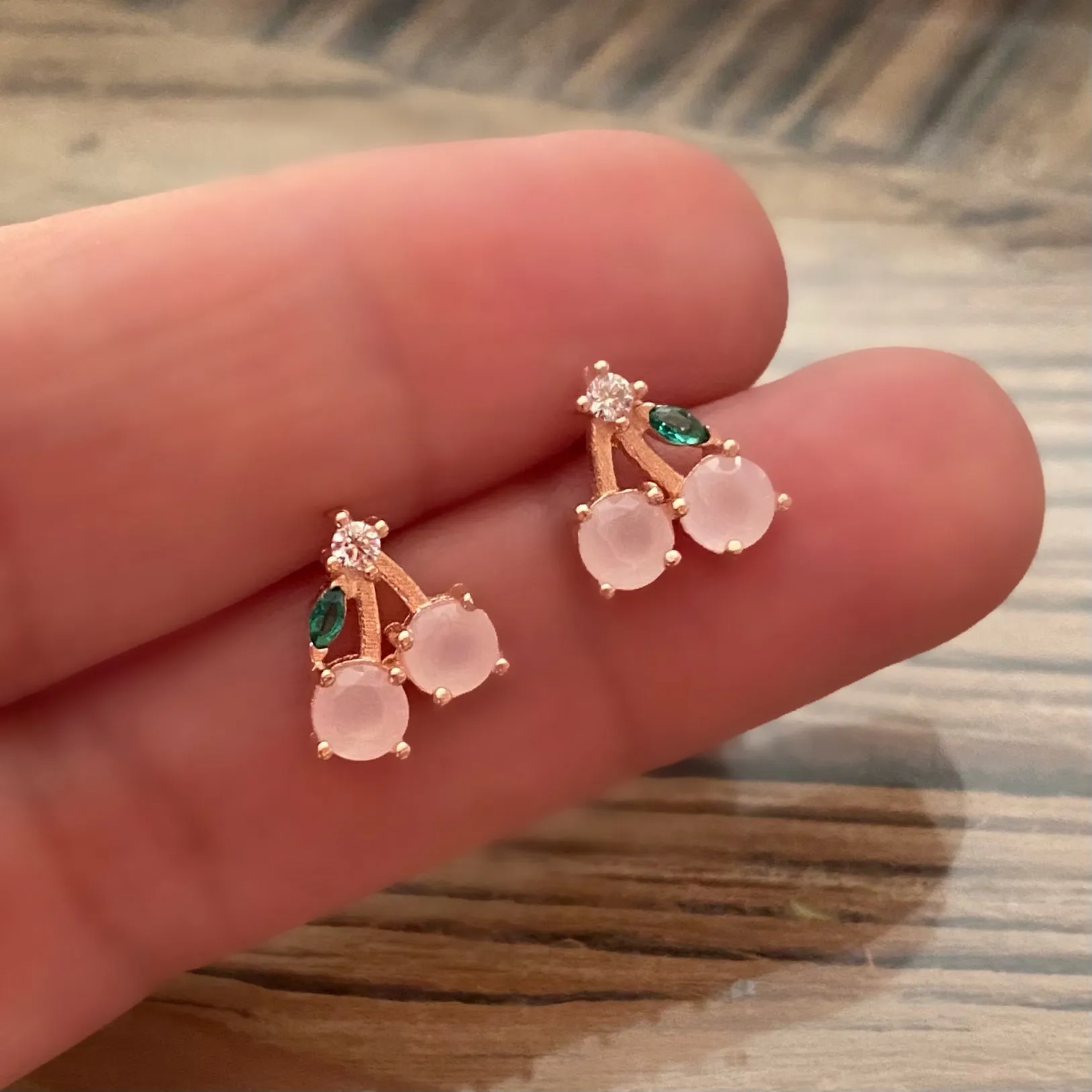 Juicy - Studs