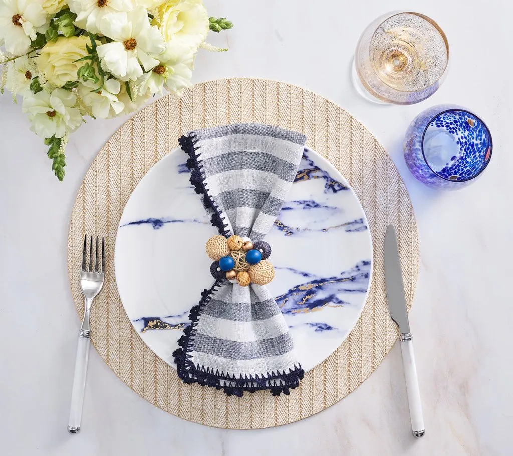Linea Napkin in White & Navy, Set of 4
