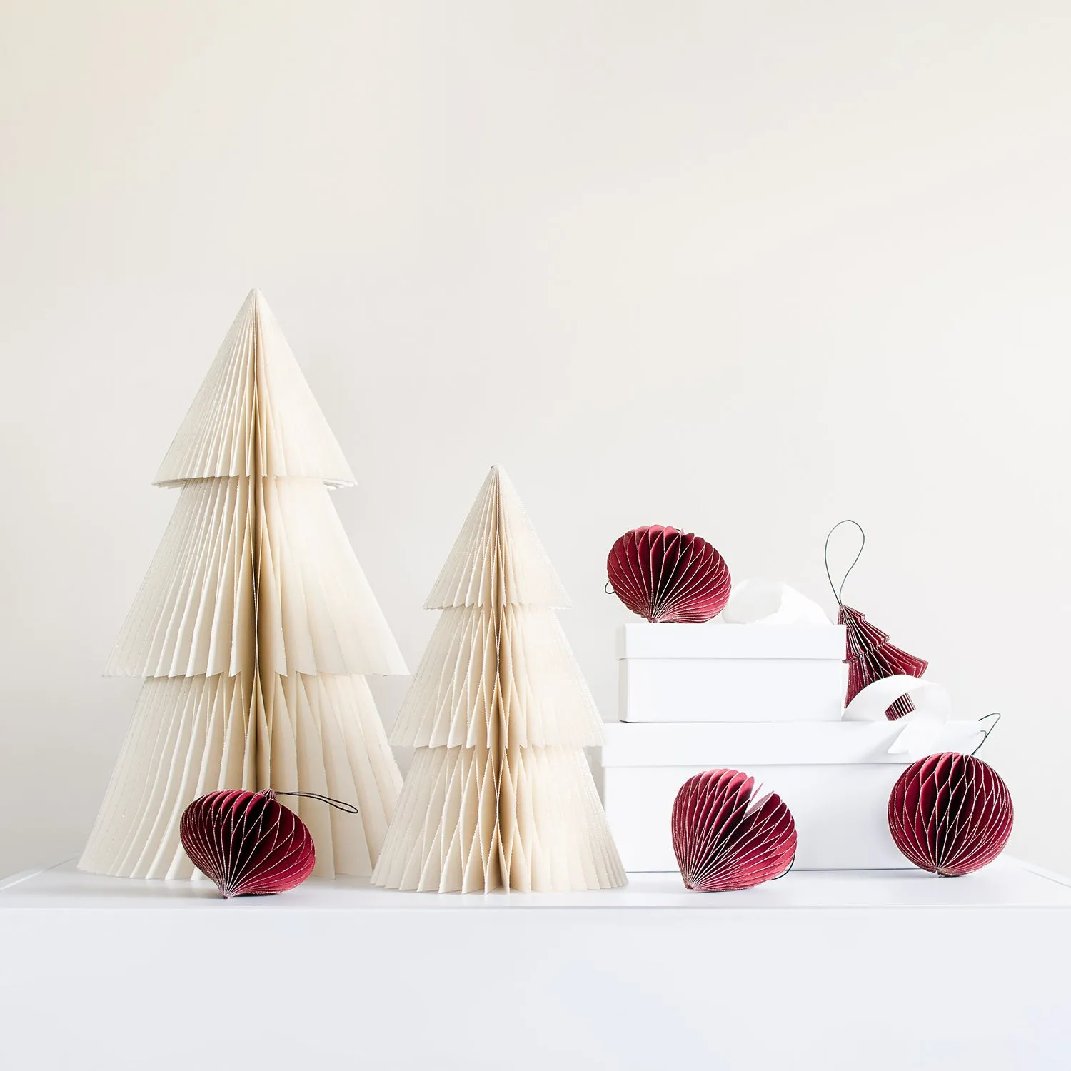 nordic rooms | christmas deluxe tree standing | white   glitter 45cm - seasonal