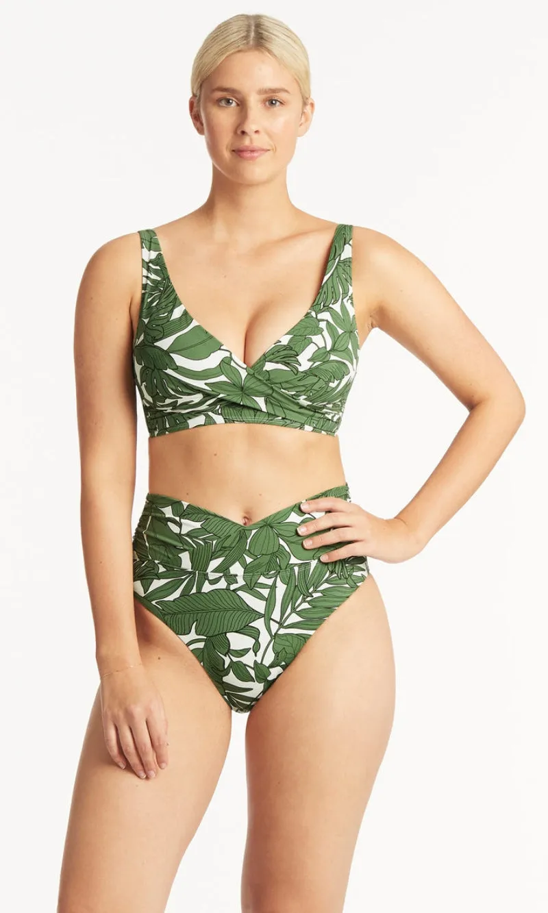 Retreat Cross Front Multifit Bra, More Colours